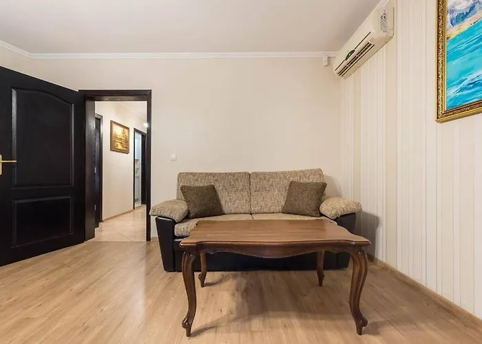 Vazov , Two Bedroom Centre Varna